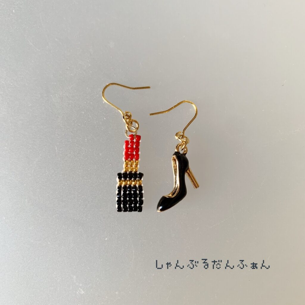 プラダを着た悪魔をイメージしたピアス