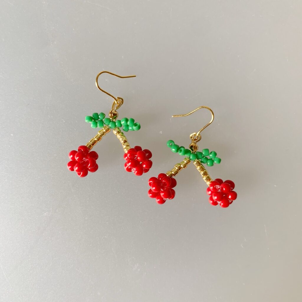 さくらんぼのピアス